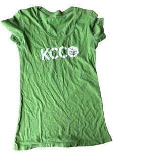 2/$10 y2k vintage KCCO chive shirt
